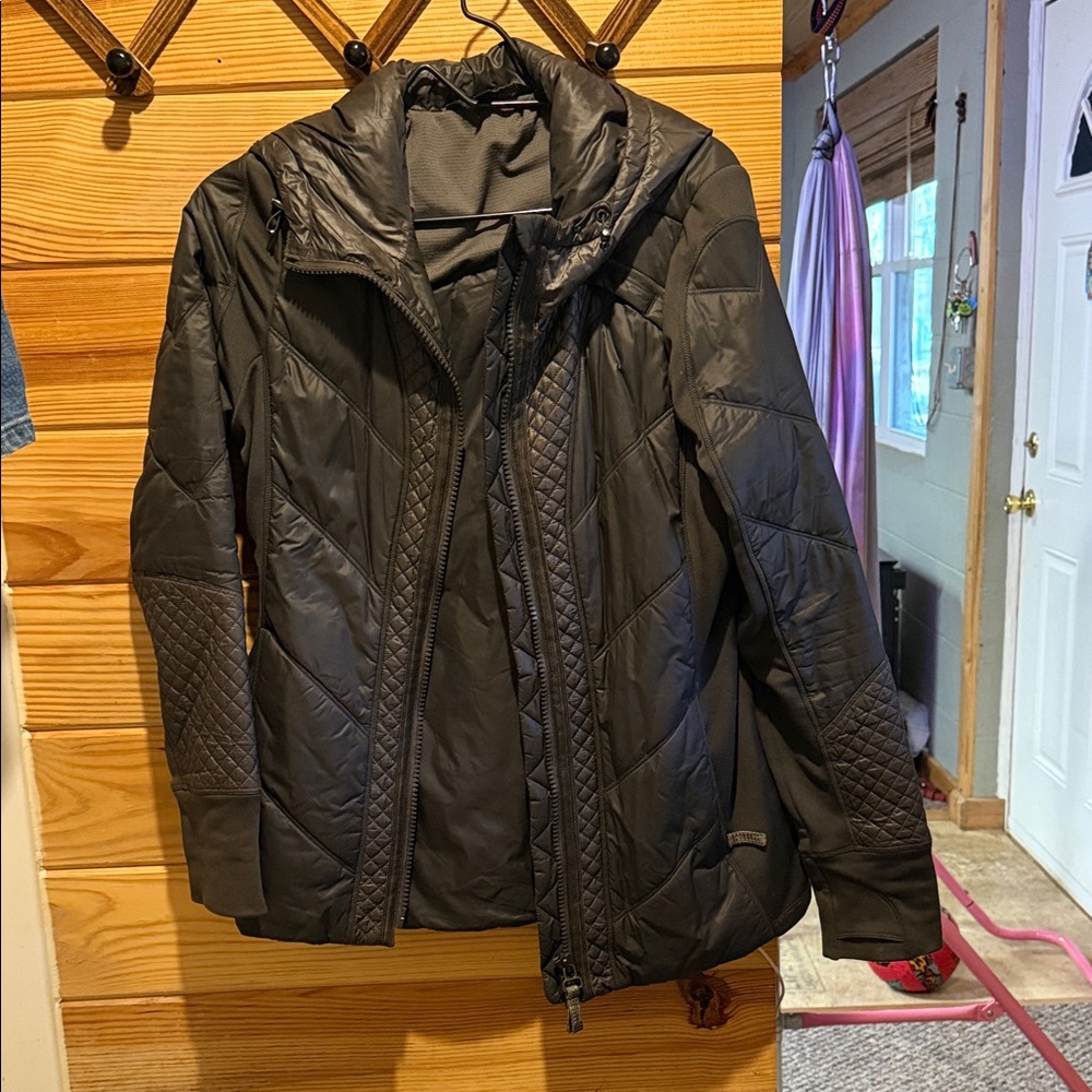 Athleta Black Quilted Puffer Jacket